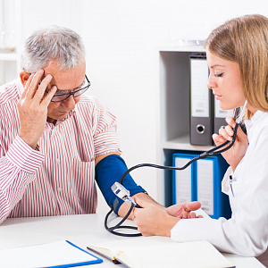 Hypertenzia a funkcia tráviaceho traktu: neočakávaný faktor ovplyvňujúci krvný tlak